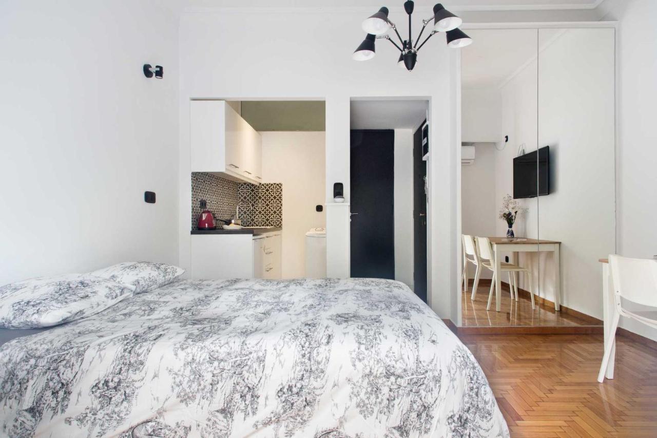 Newly Renovated Studio Downtown Athens! Экстерьер фото